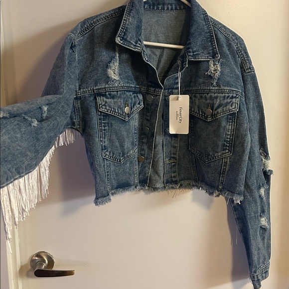 🤍 BNWT Fever City Fringe Cropped Denim Jean Jacket | Western Coastal Cowgirl 🤠 - Picture 2 of 9